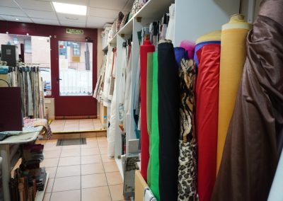 INTERIOR DE LA TIENDA TELAS PARA DISFRACES | EL TALLER DE LIS